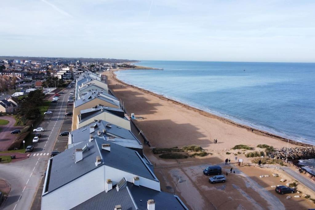 Studio - Balcon - Bord De Mer Courseulles-sur-Mer Εξωτερικό φωτογραφία