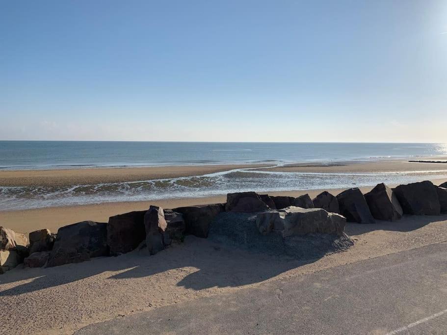 Studio - Balcon - Bord De Mer Courseulles-sur-Mer Εξωτερικό φωτογραφία